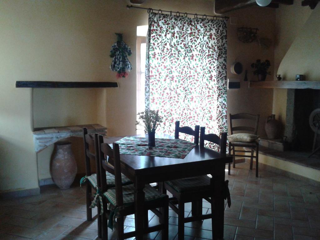 פיטיליאנו Agriturismo Cantinaccia Di Sopra חדר תמונה